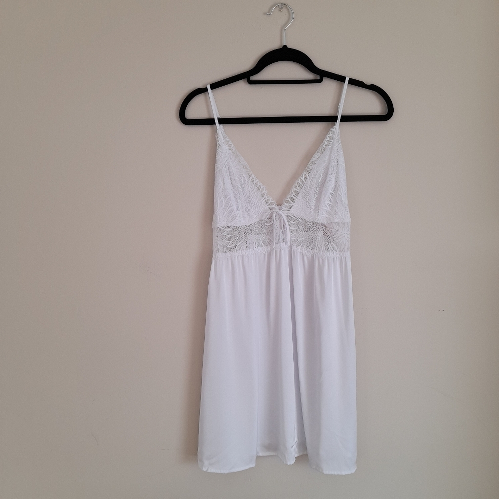 White Lace Chemise Sleepwear Size Medium